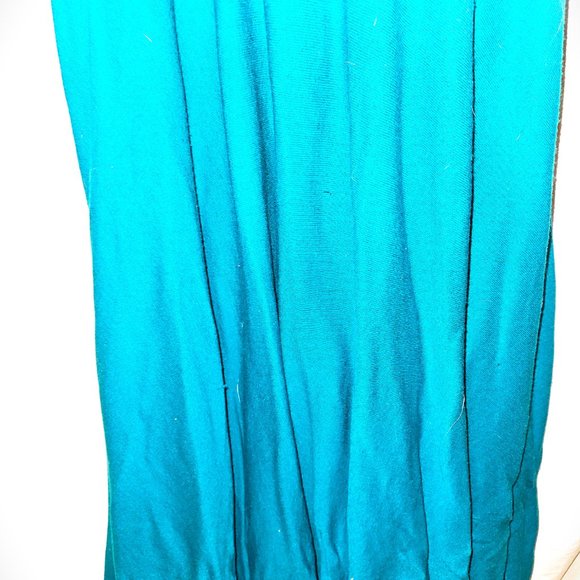 Plus Size Holiday Dress for women - Picture 2 of 7